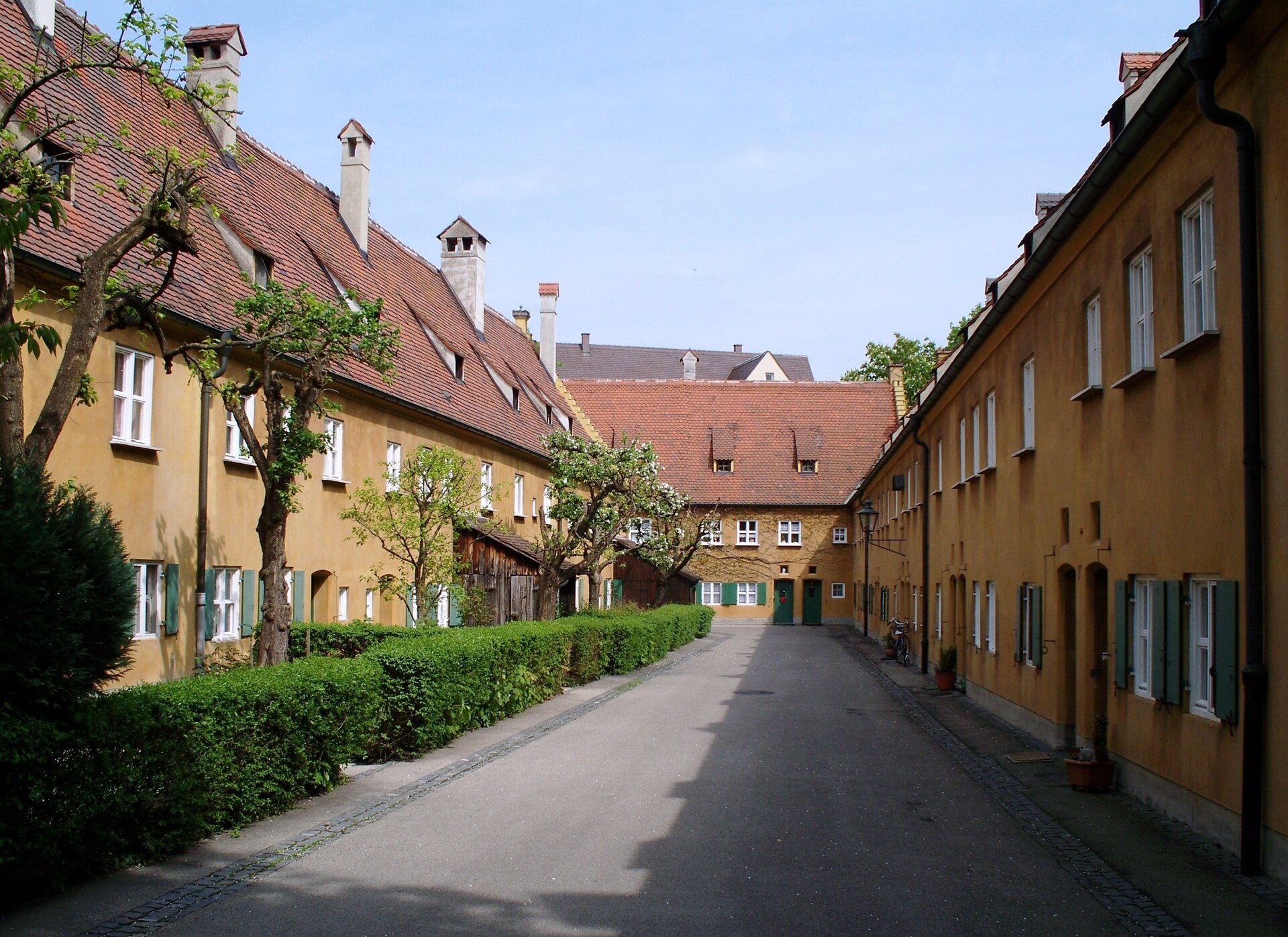 Gasse in der Fuggerei Augsburg
