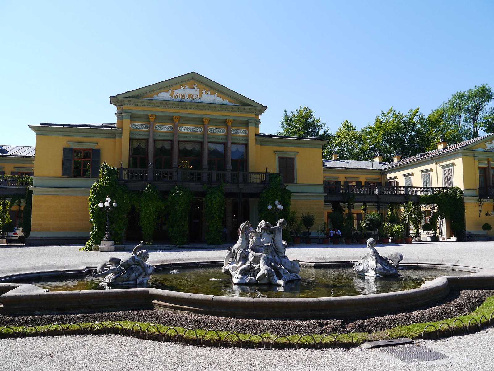 Anlage der Kaiservilla mit Park in Bad Ischl