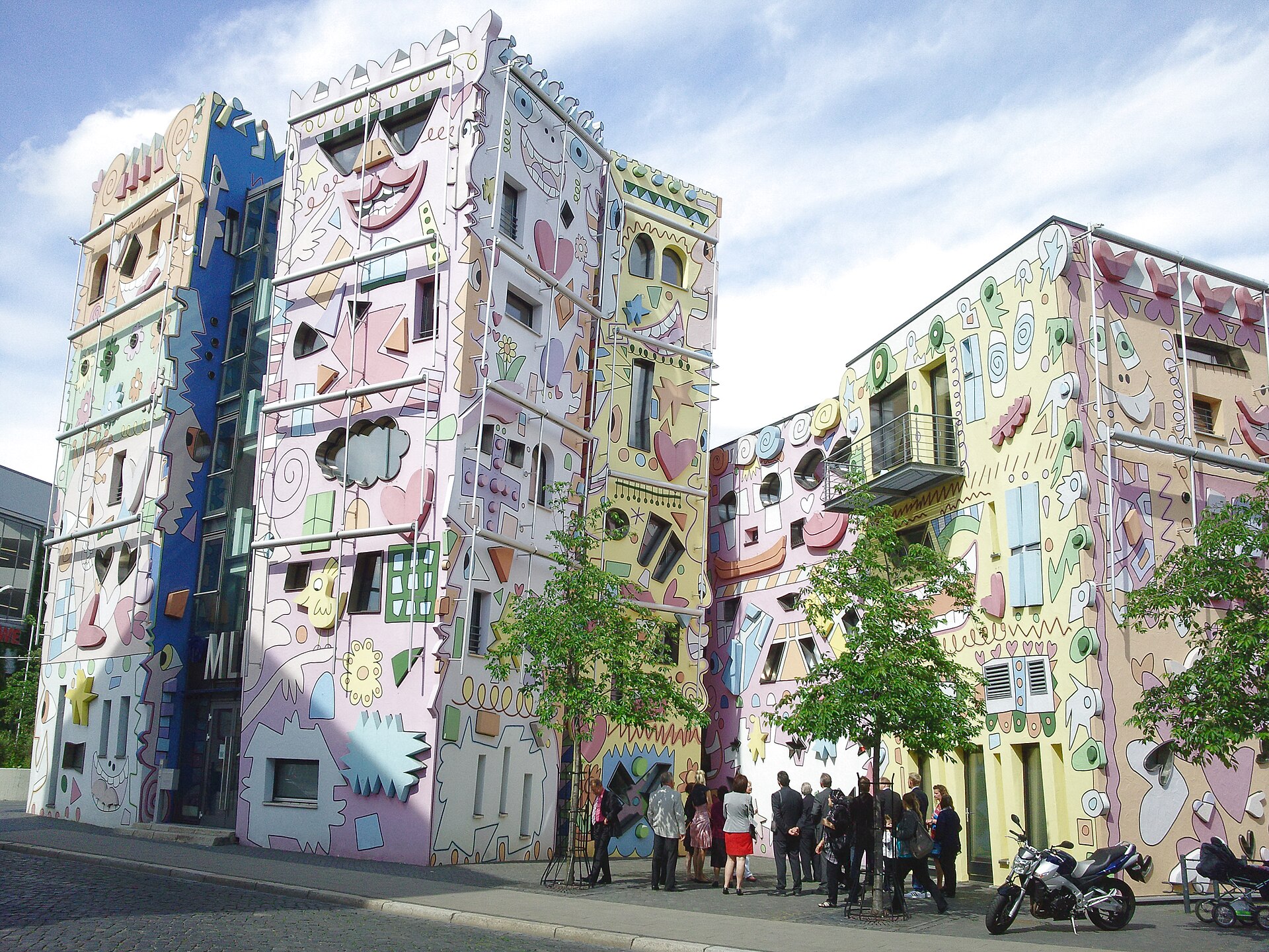 Happy Rizzi House Braunschweig bunte Fassade
