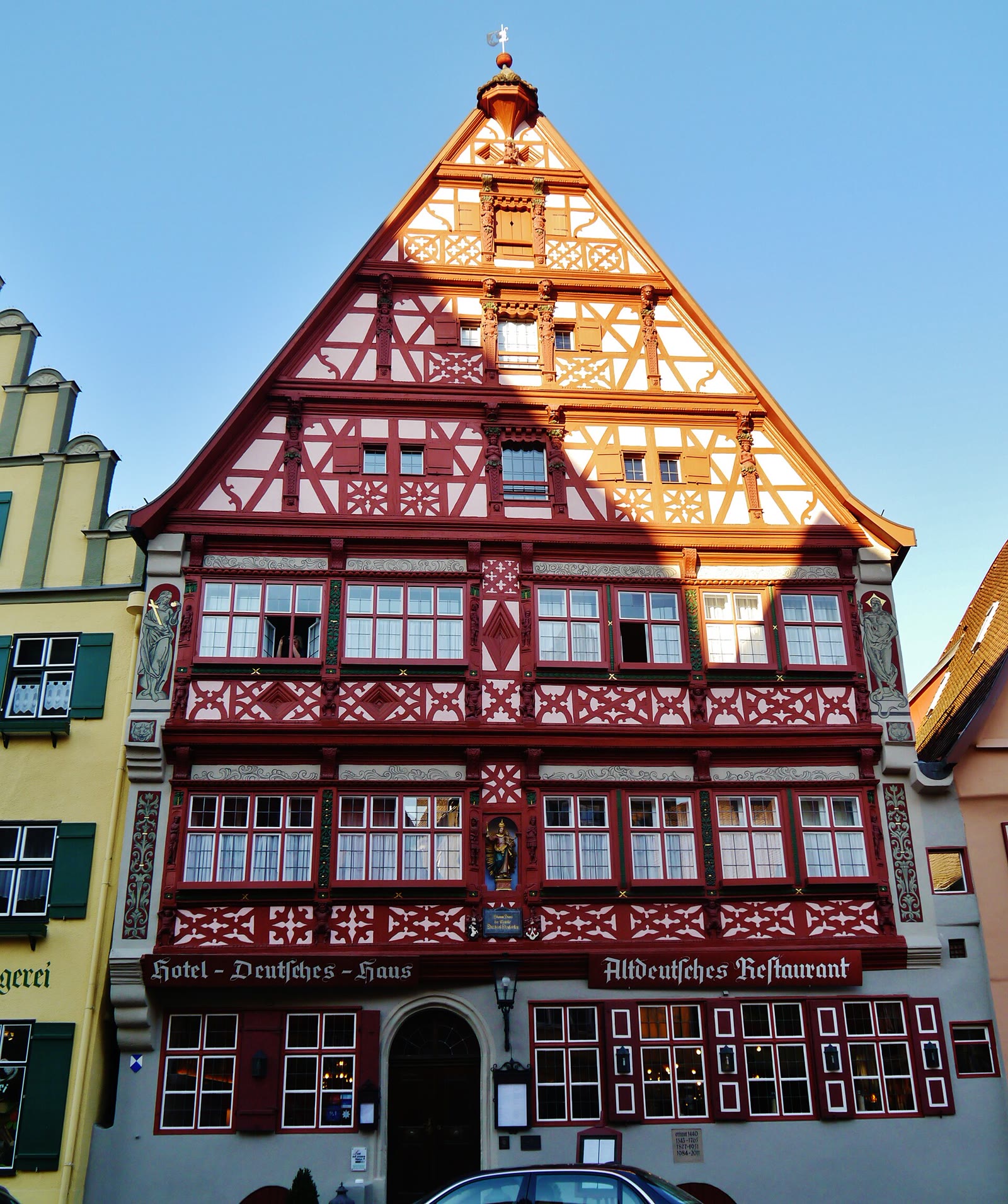 Deutsches Haus am Weinmarkt in Dinkelsbühl