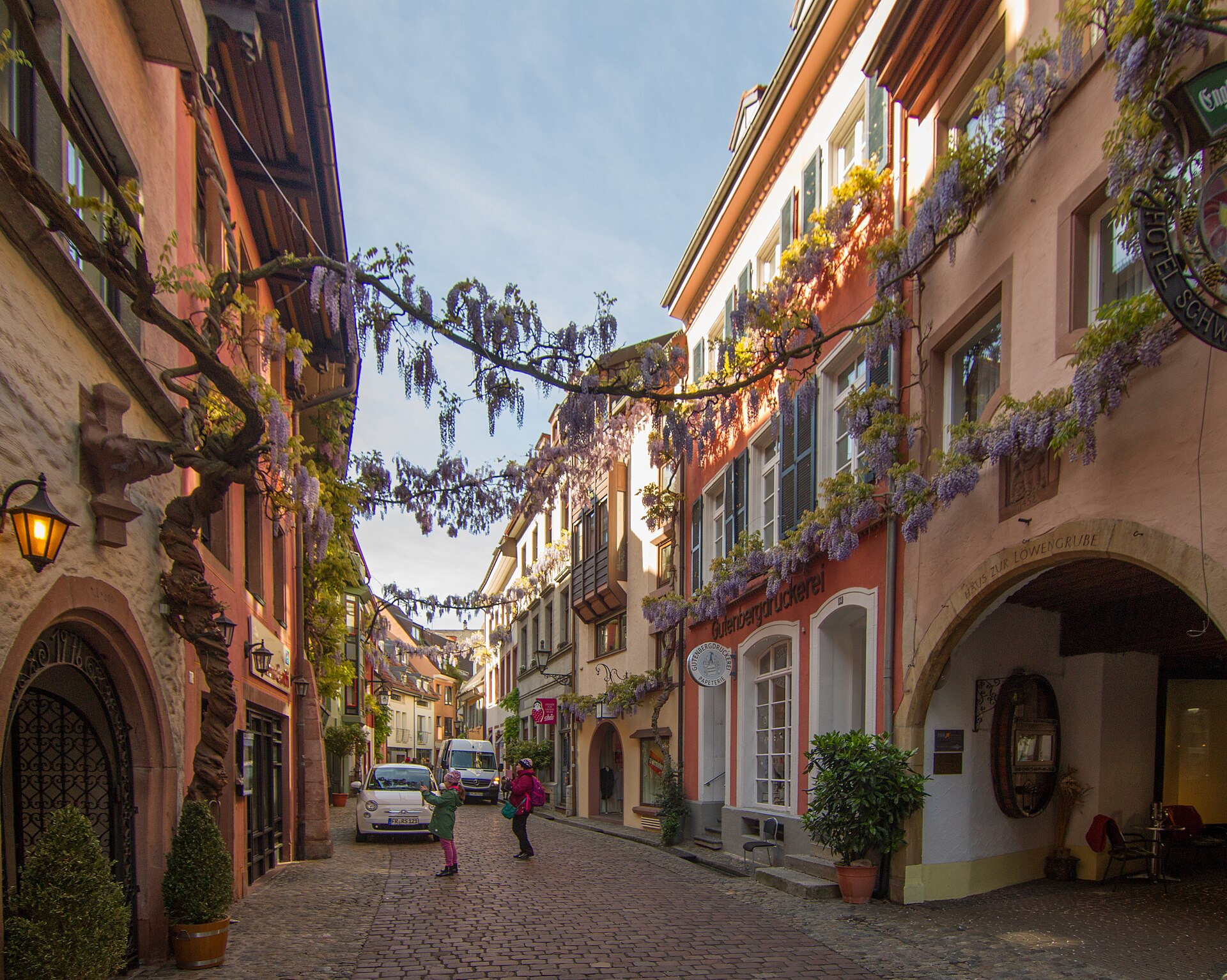 Konviktstraße in der Altstadt von Freiburg