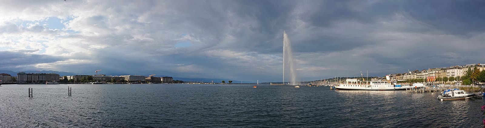 Panorama am Genfersee bei Genf