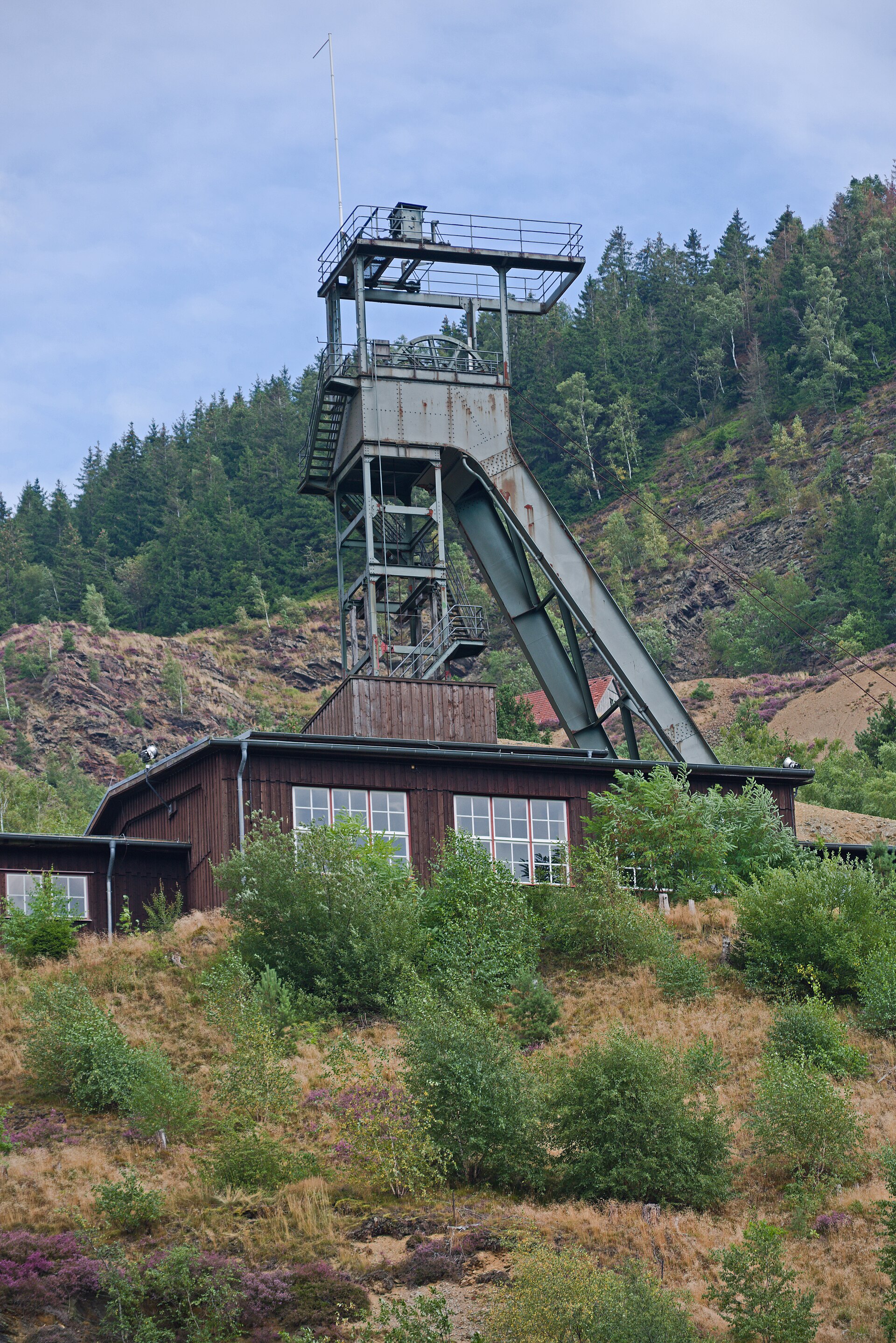 Förderturm am Bergwerk Rammelsberg bei Goslar