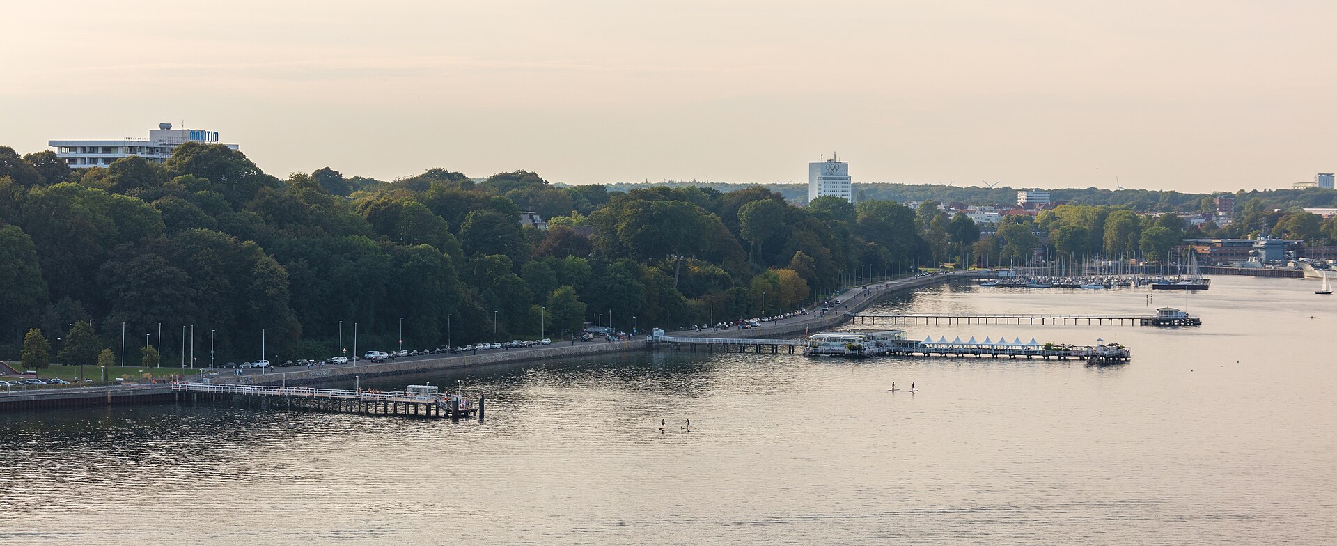 Kiellinie in Kiel mit Blick auf die Kieler Förde