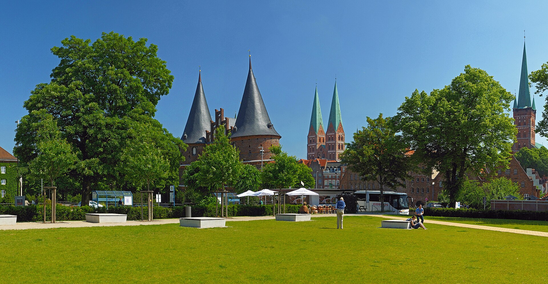 Holstentor, Marienkirche und Petrikirche in Lübeck