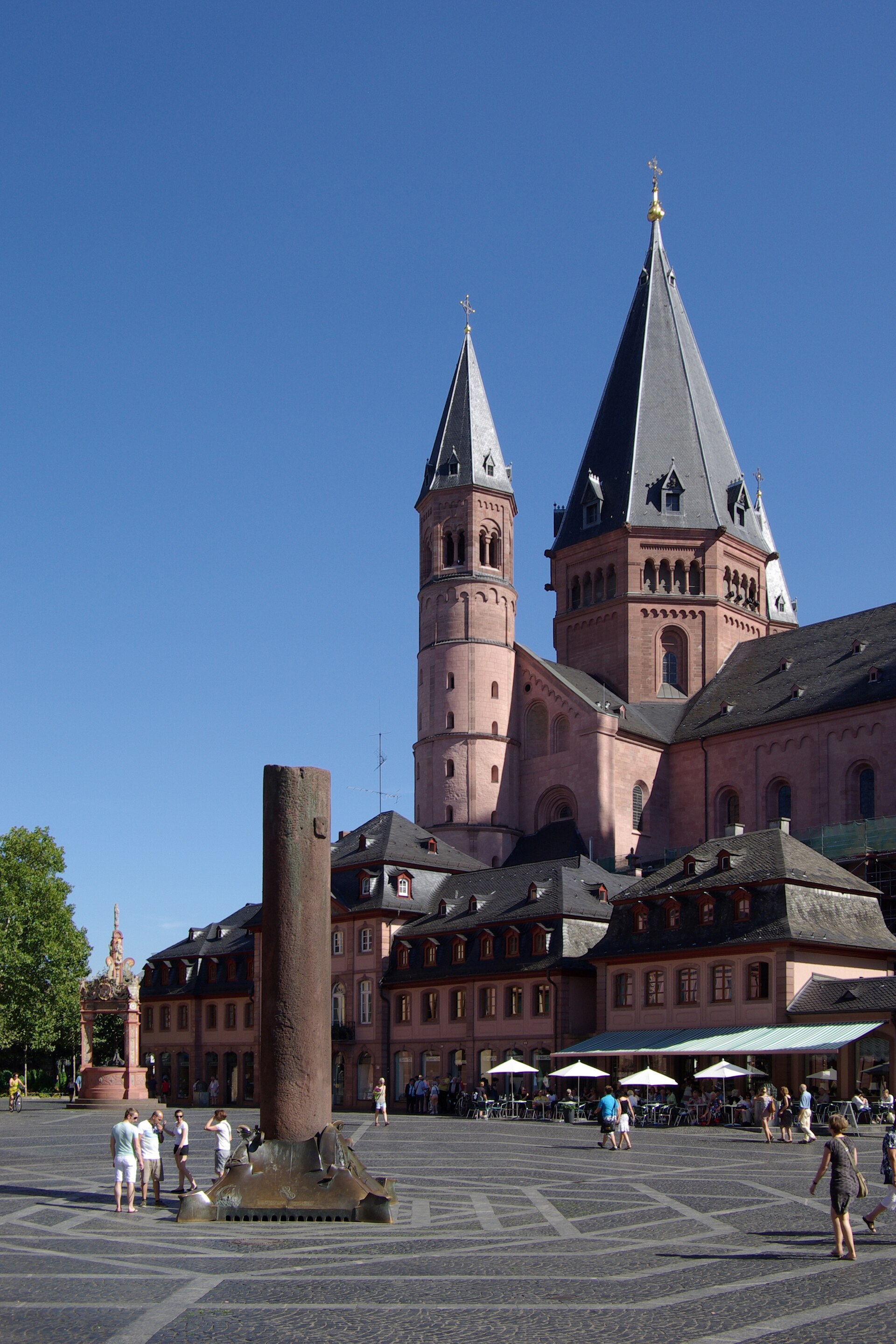 Mainzer Dom vom Markt aus gesehen