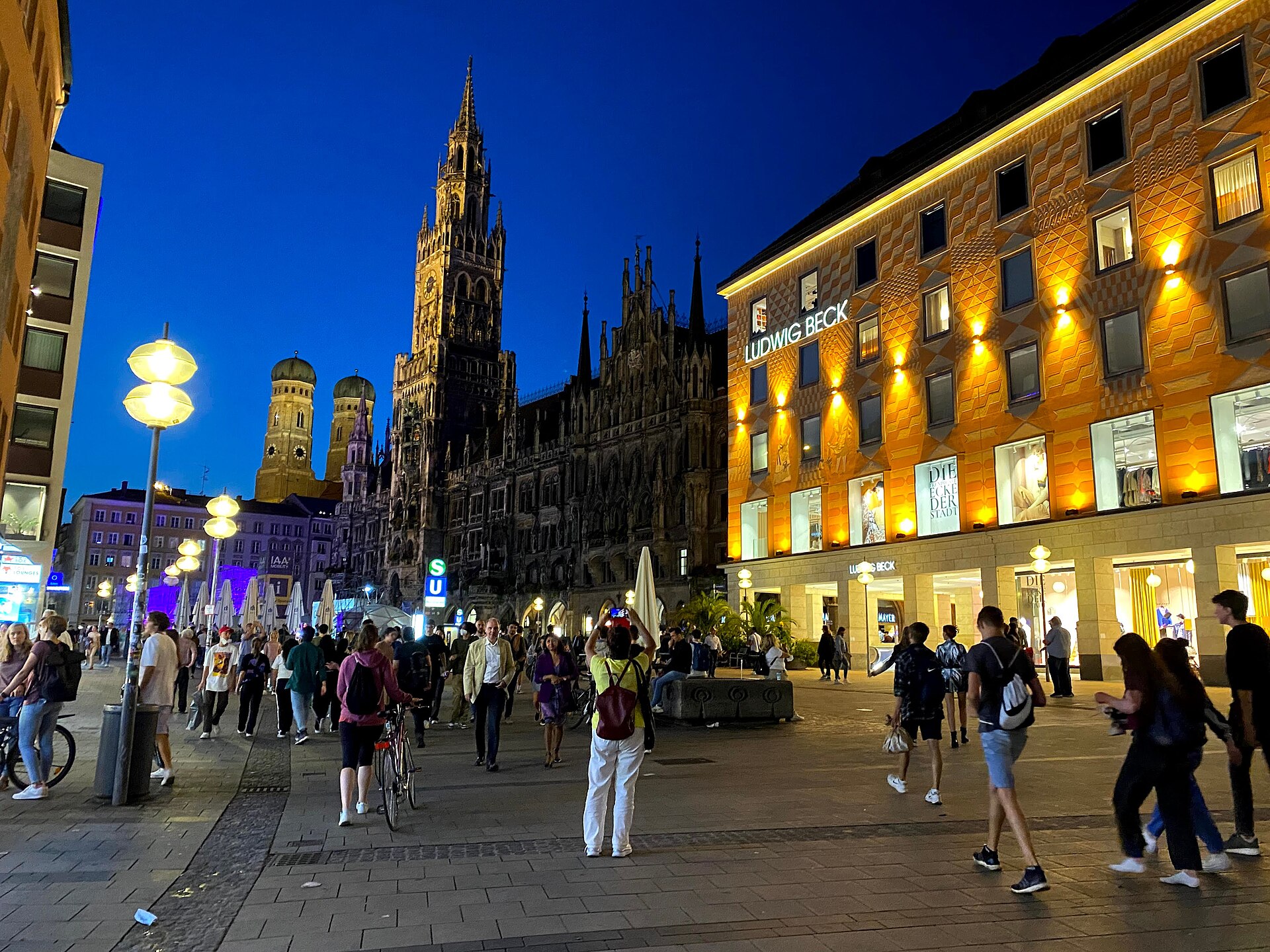 Marienplatz München mit Neuem Rathaus