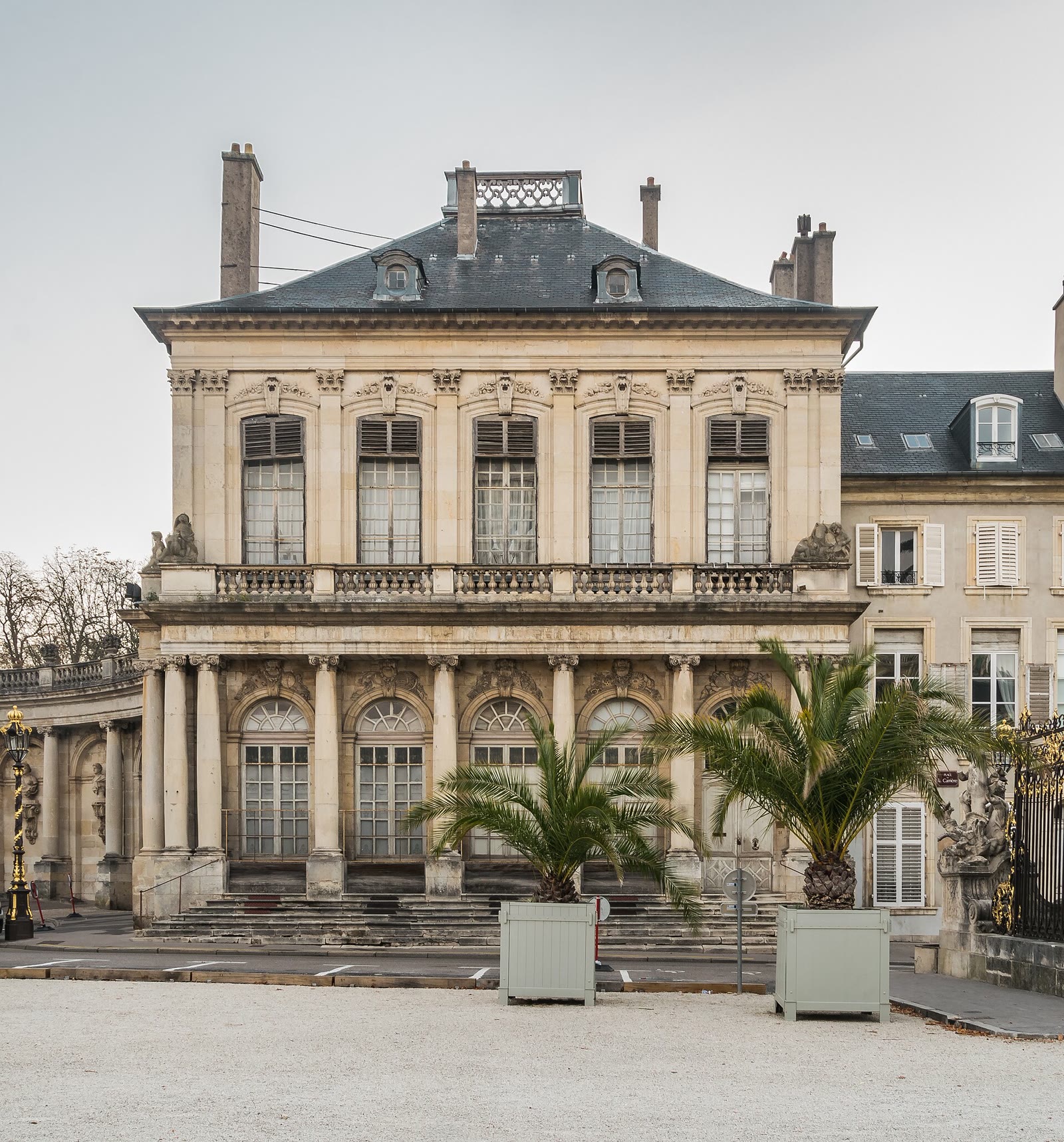 Place de la Carrière in Nancy mit Baumreihen und Fassaden