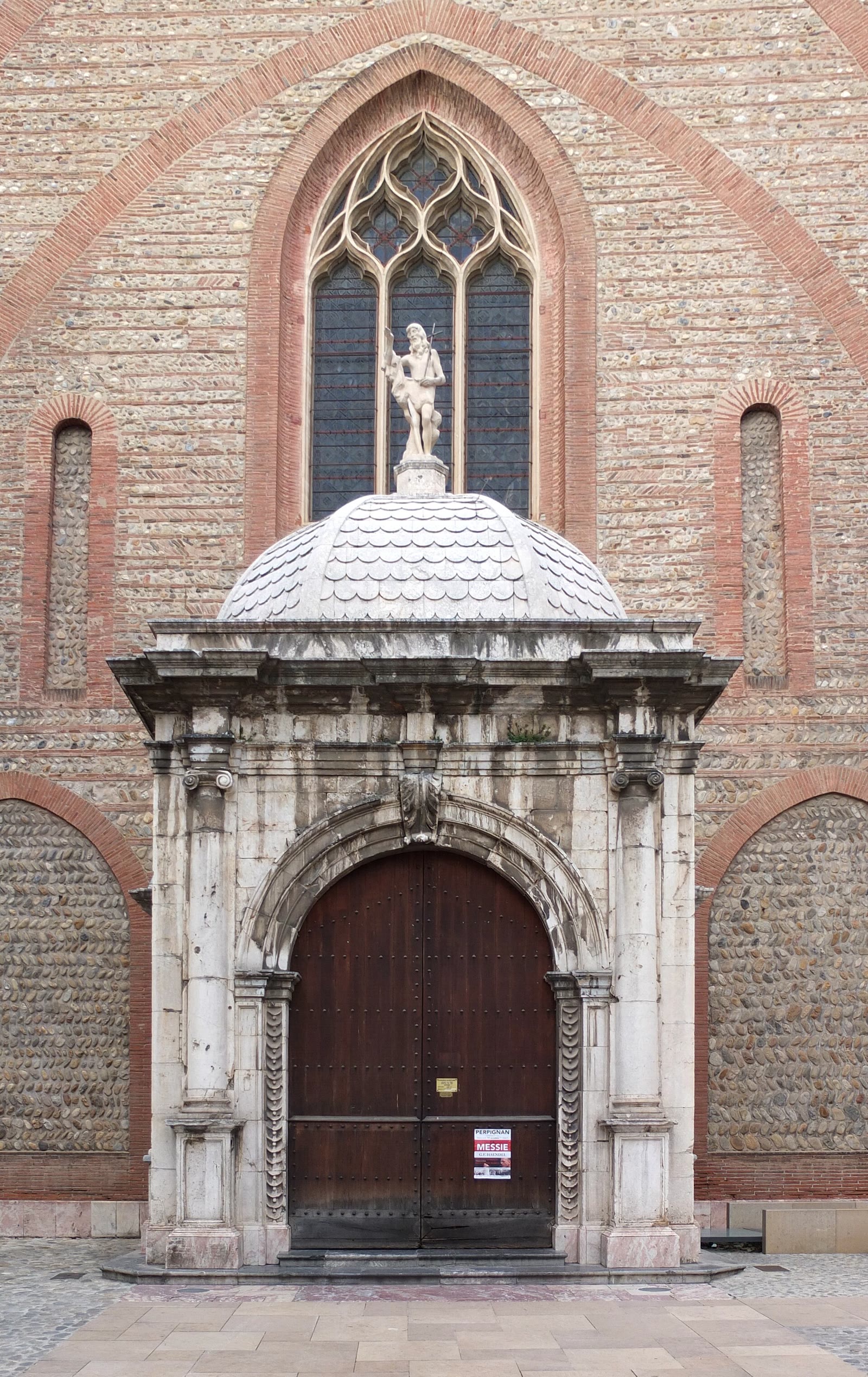 Portal der Kathedrale Saint-Jean-Baptiste in Perpignan