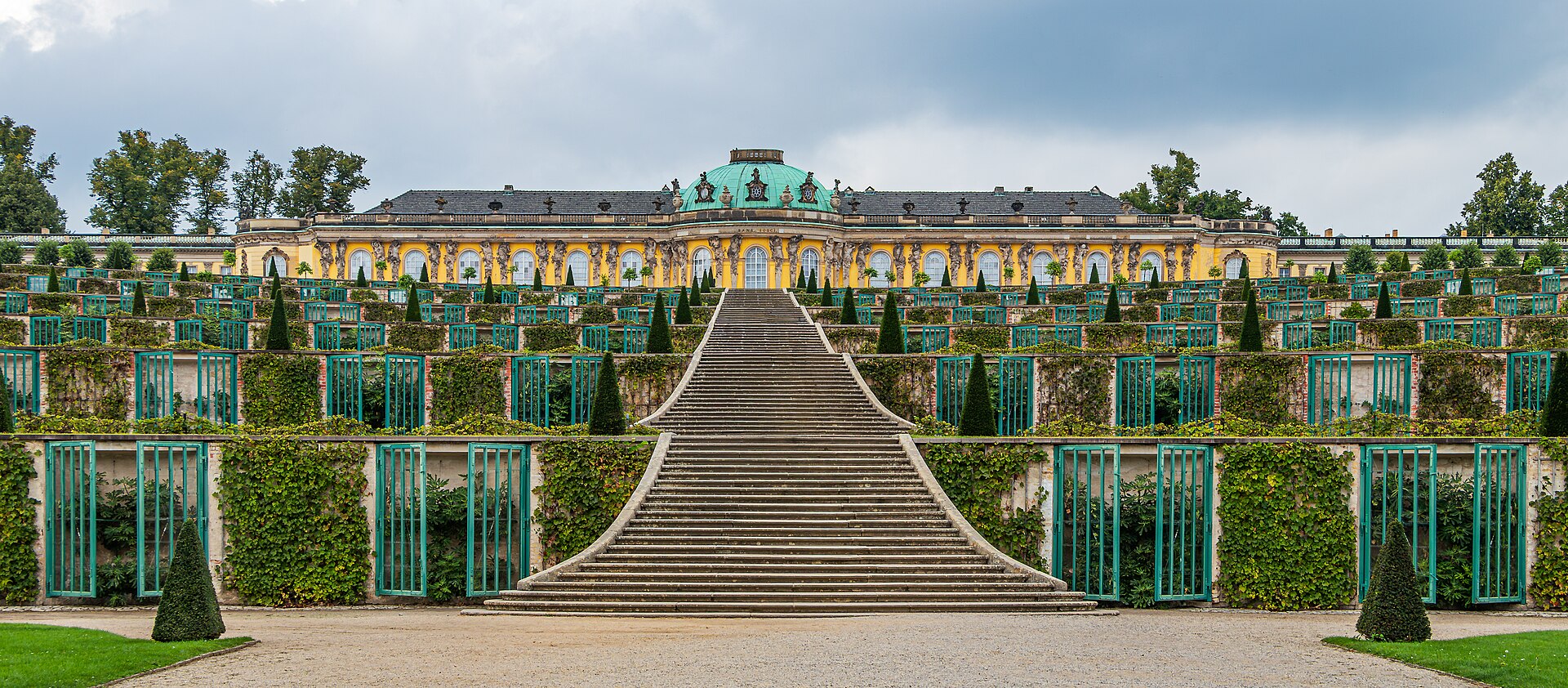 Weinbergterrassen vor Schloss Sanssouci in Potsdam