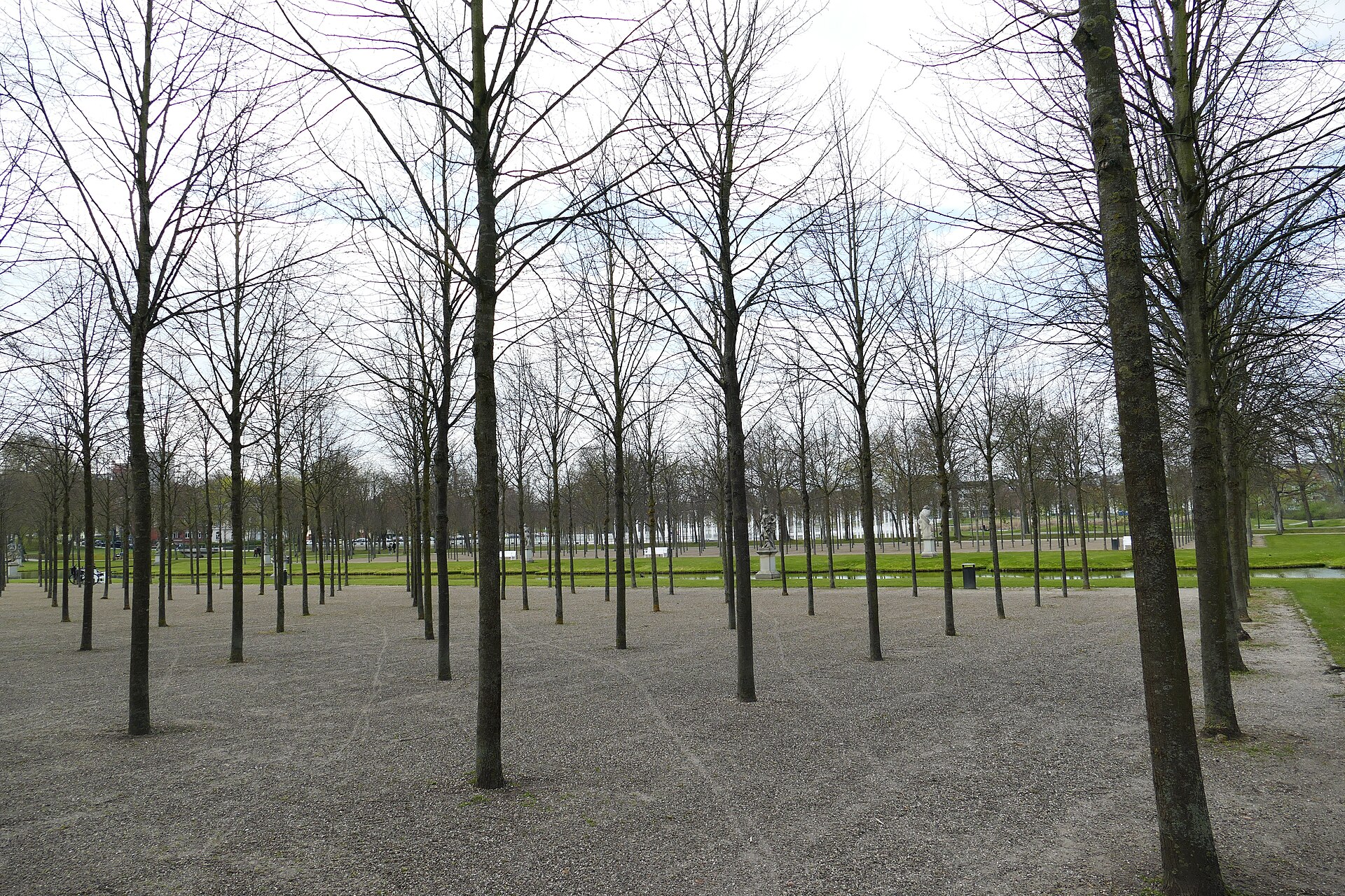 Schlossgarten Schwerin am Kreuzkanal
