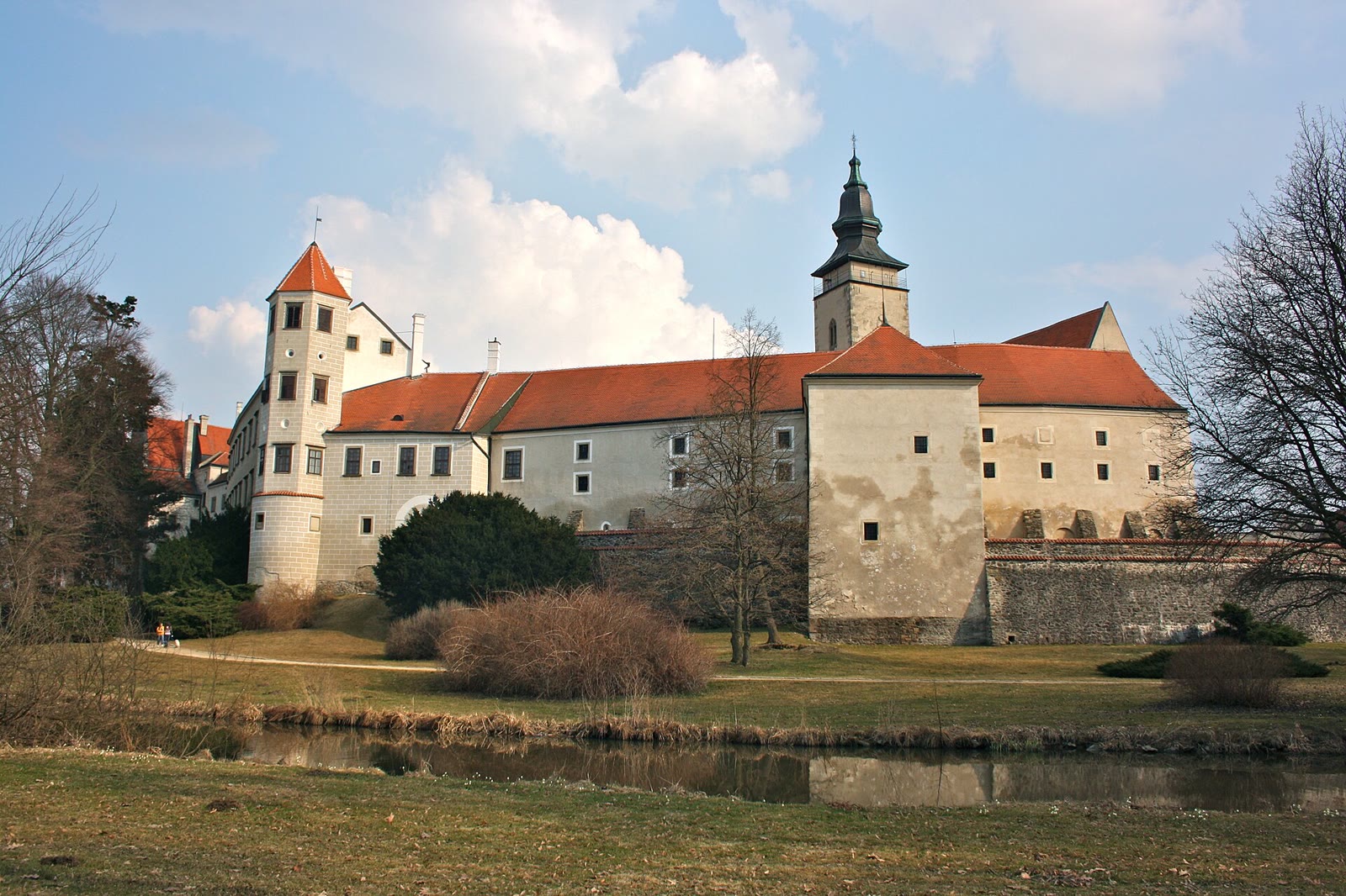Schloss Telč mit Teich und Park