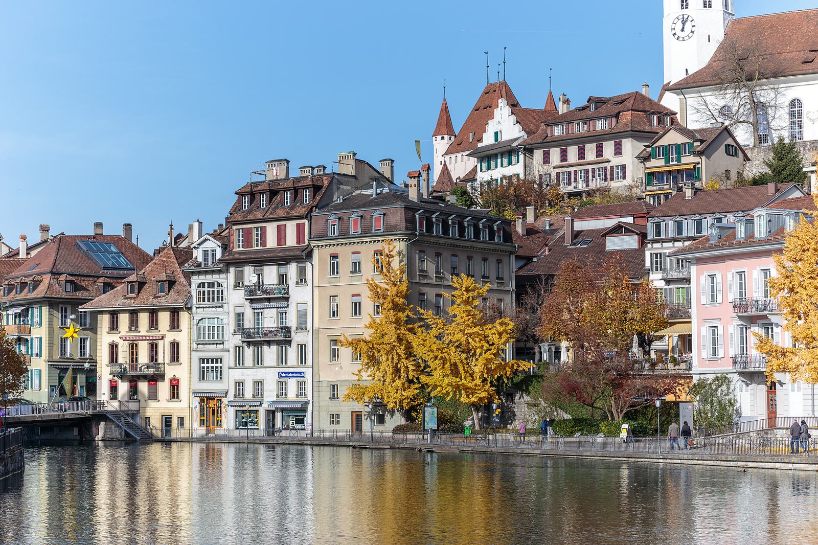 Aare und Aarequai in Thun
