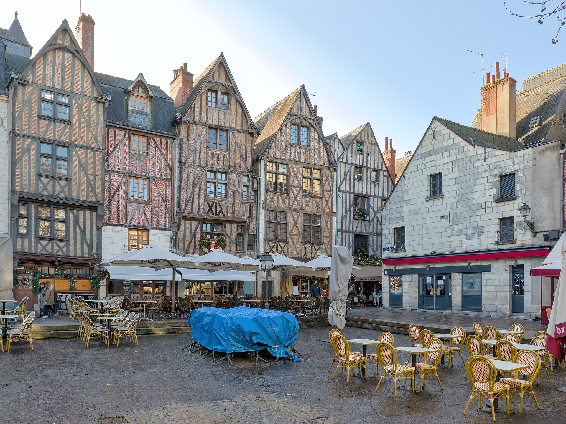 Place Plumereau mit Fachwerkhäusern in Tours