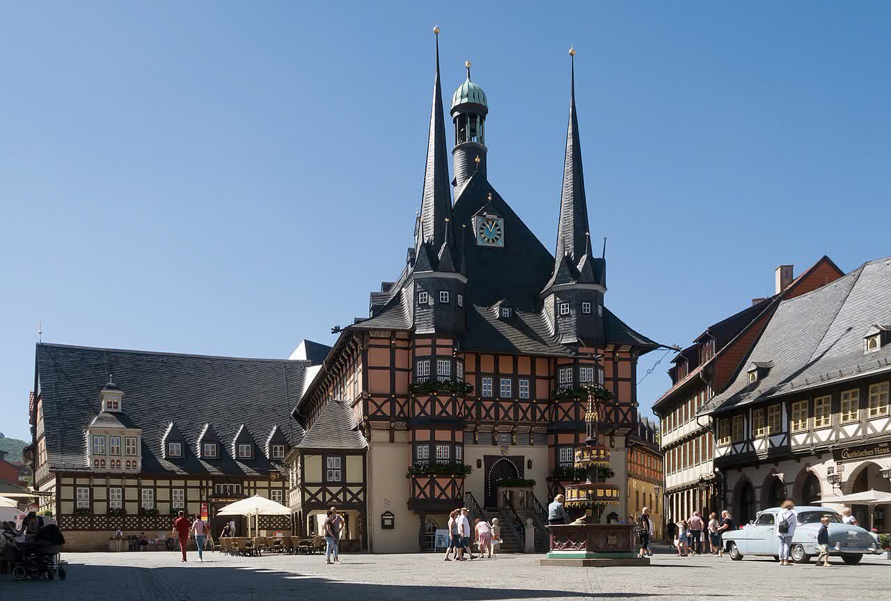 Rathaus und Marktplatz in Wernigerode