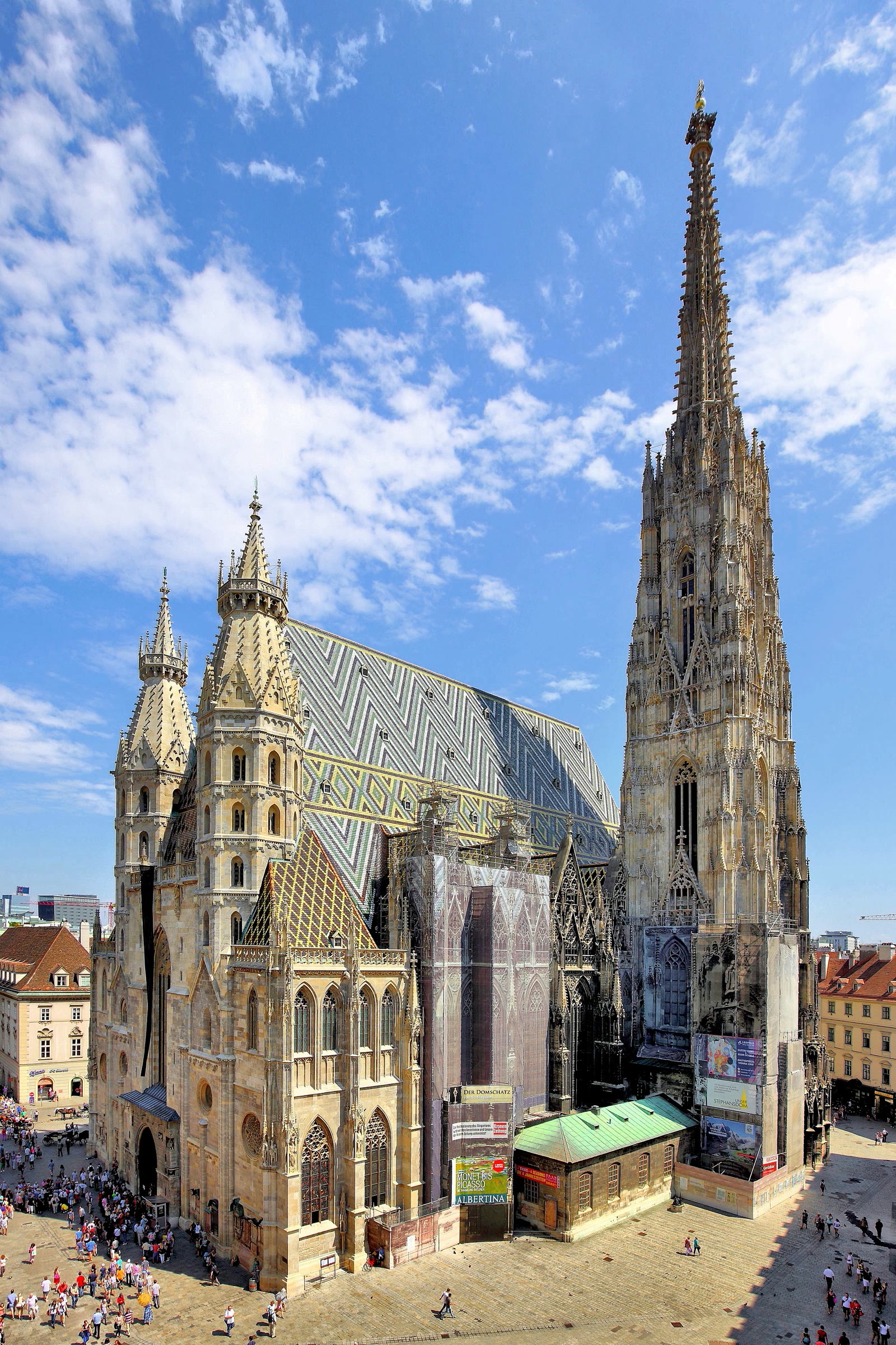 Stephansdom in Wien von unten gesehen