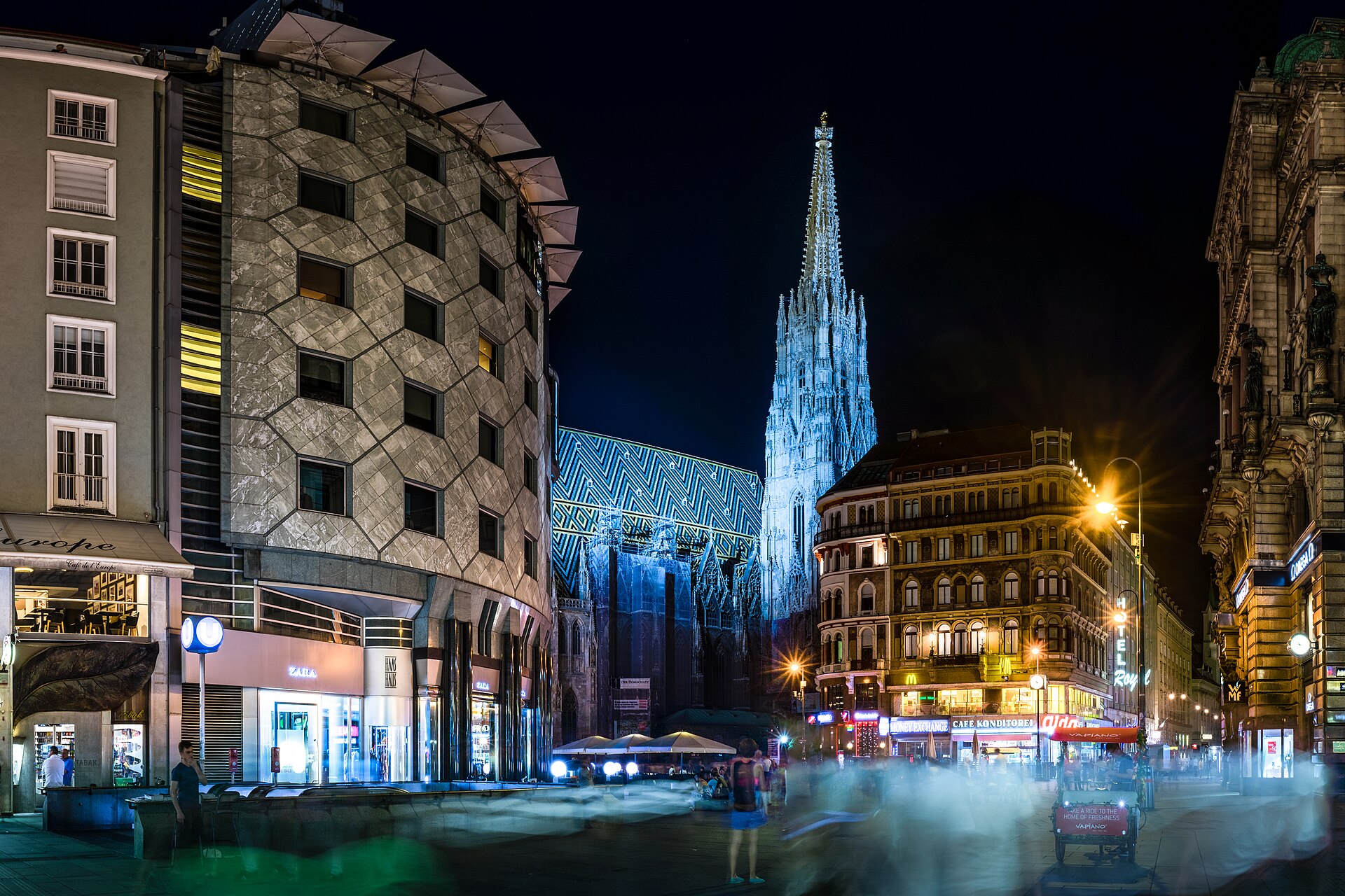 Stephansplatz mit Stephansdom in Wien