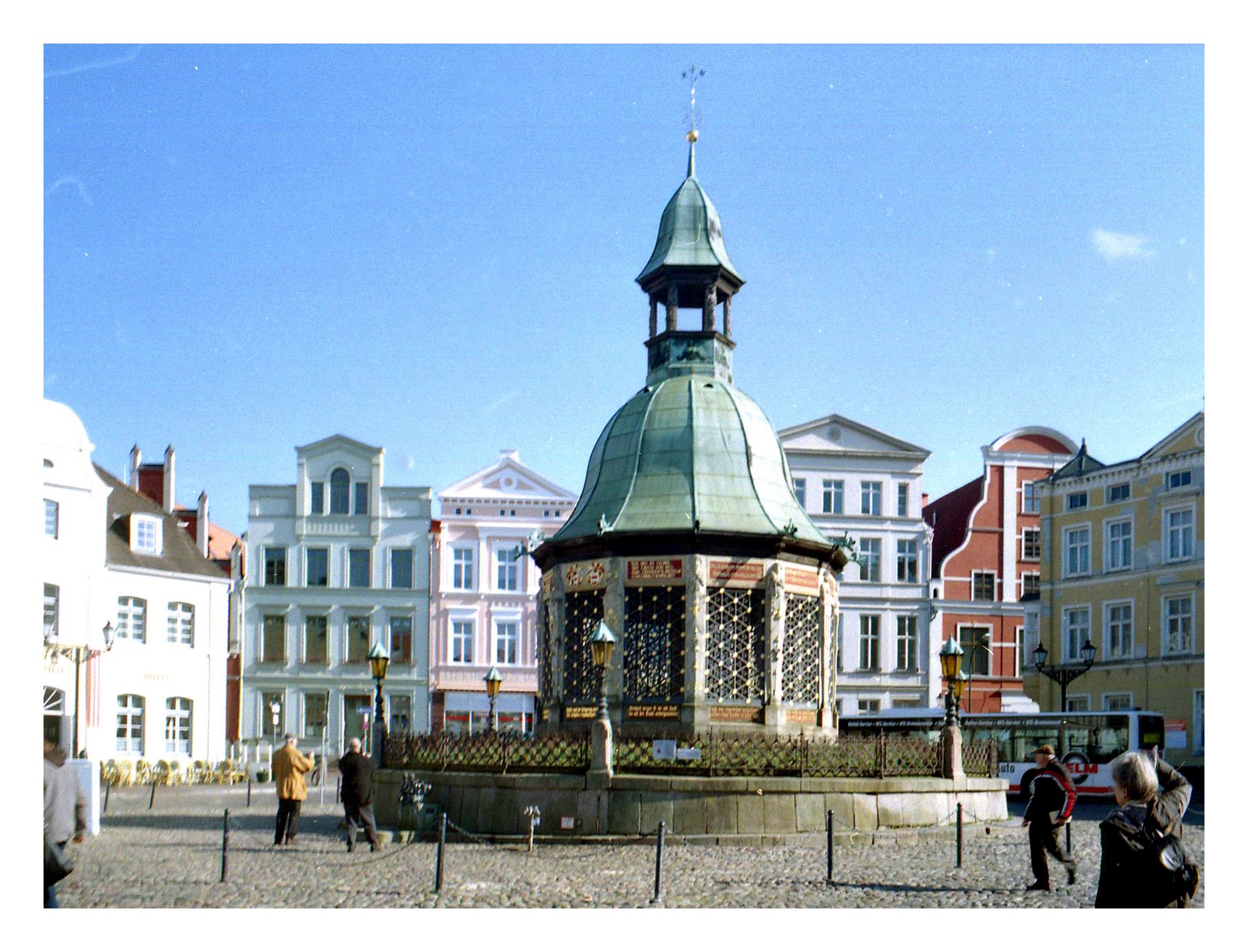 Wasserkunst auf dem Marktplatz in Wismar